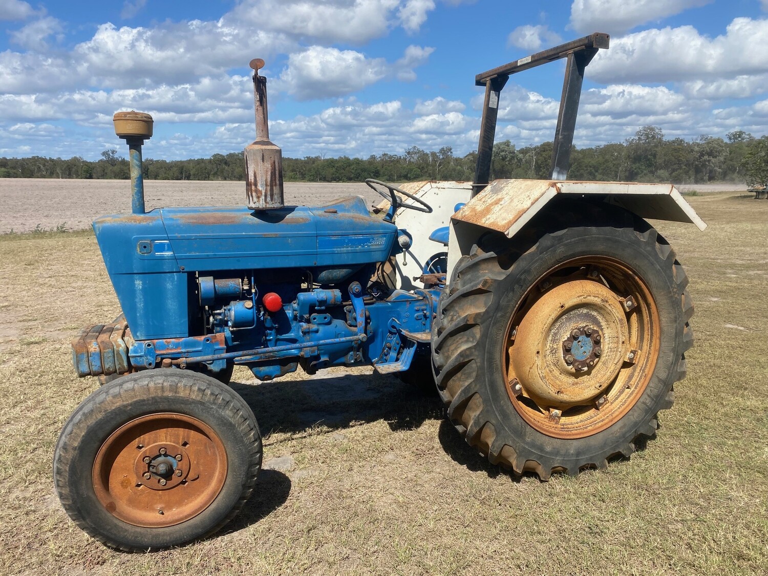 ​Ford 4000 tractor