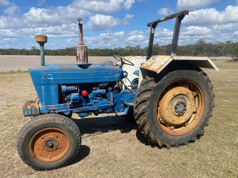 ​Ford 4000 tractor