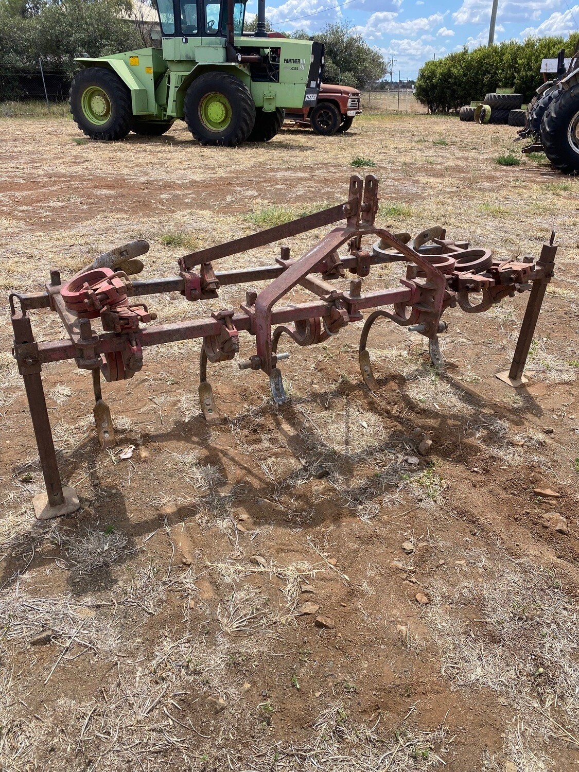 ​Curly tyne chisel plow/cultivator