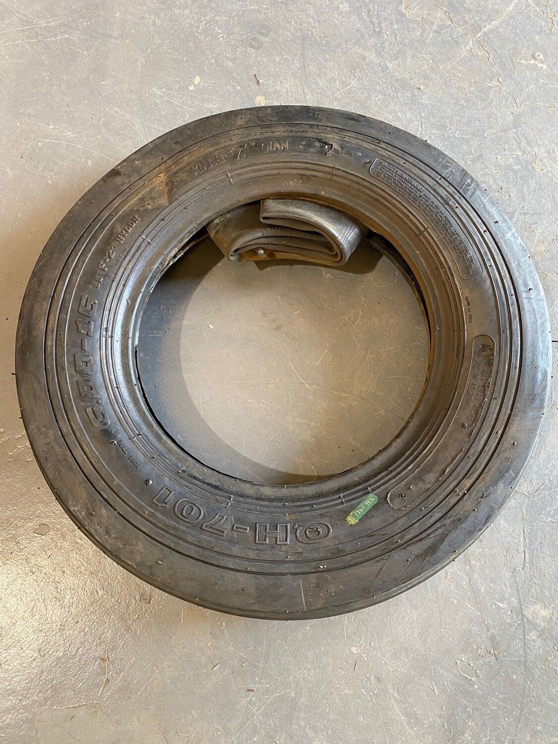 Tractor tyres 6.00-16 (new with tube)