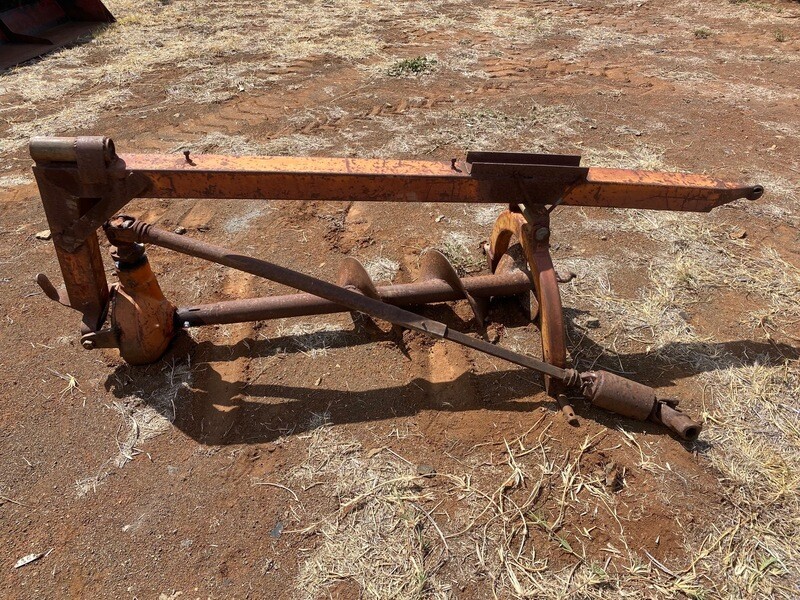 Gallagher post hole digger