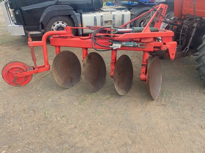Hodge Industries reversible plow