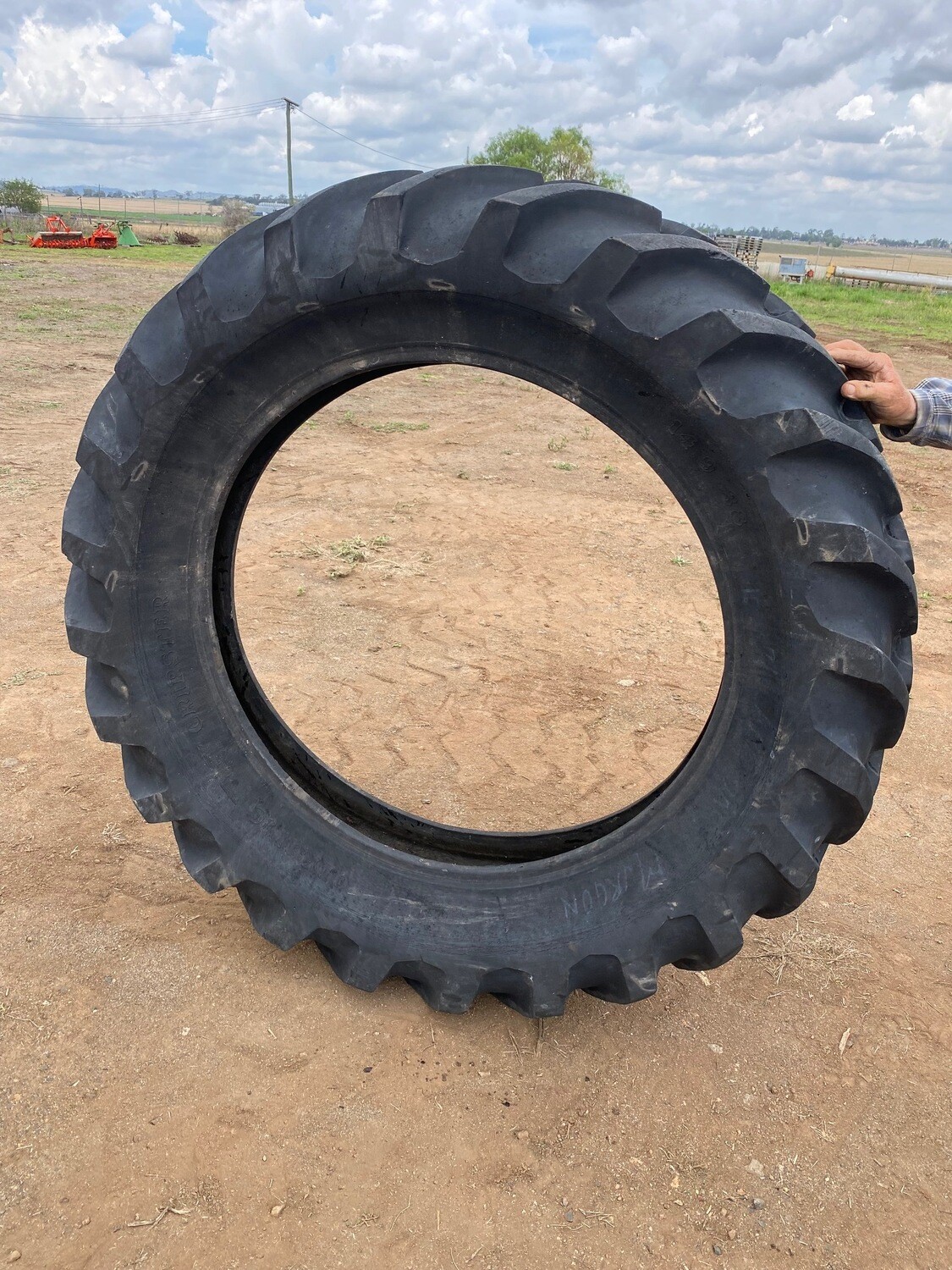Tractor tyre 14.9-38