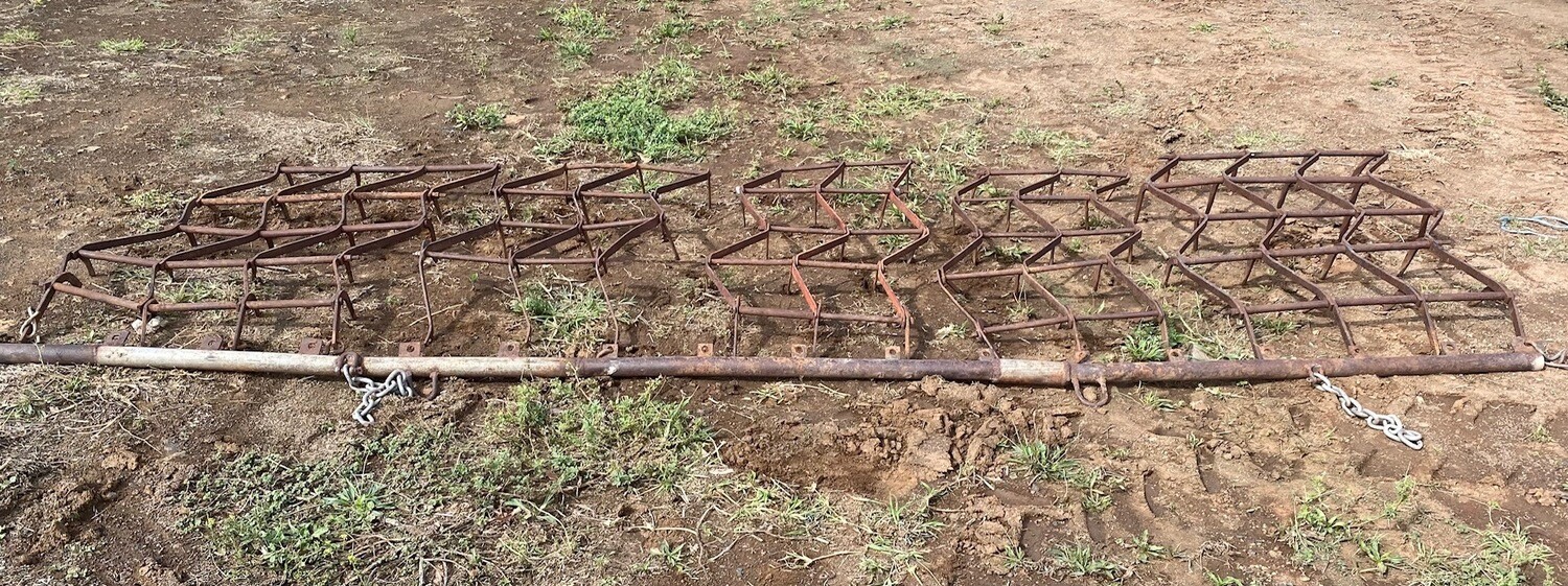 Harrows and bar (G039)