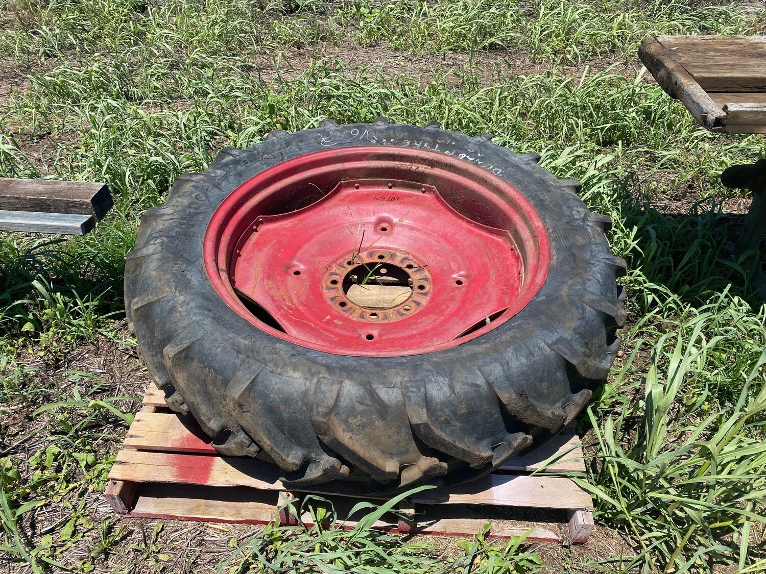 Tractor tyre and Rim 12.4-36