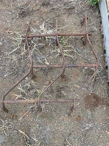 Stump jump harrows (G028)