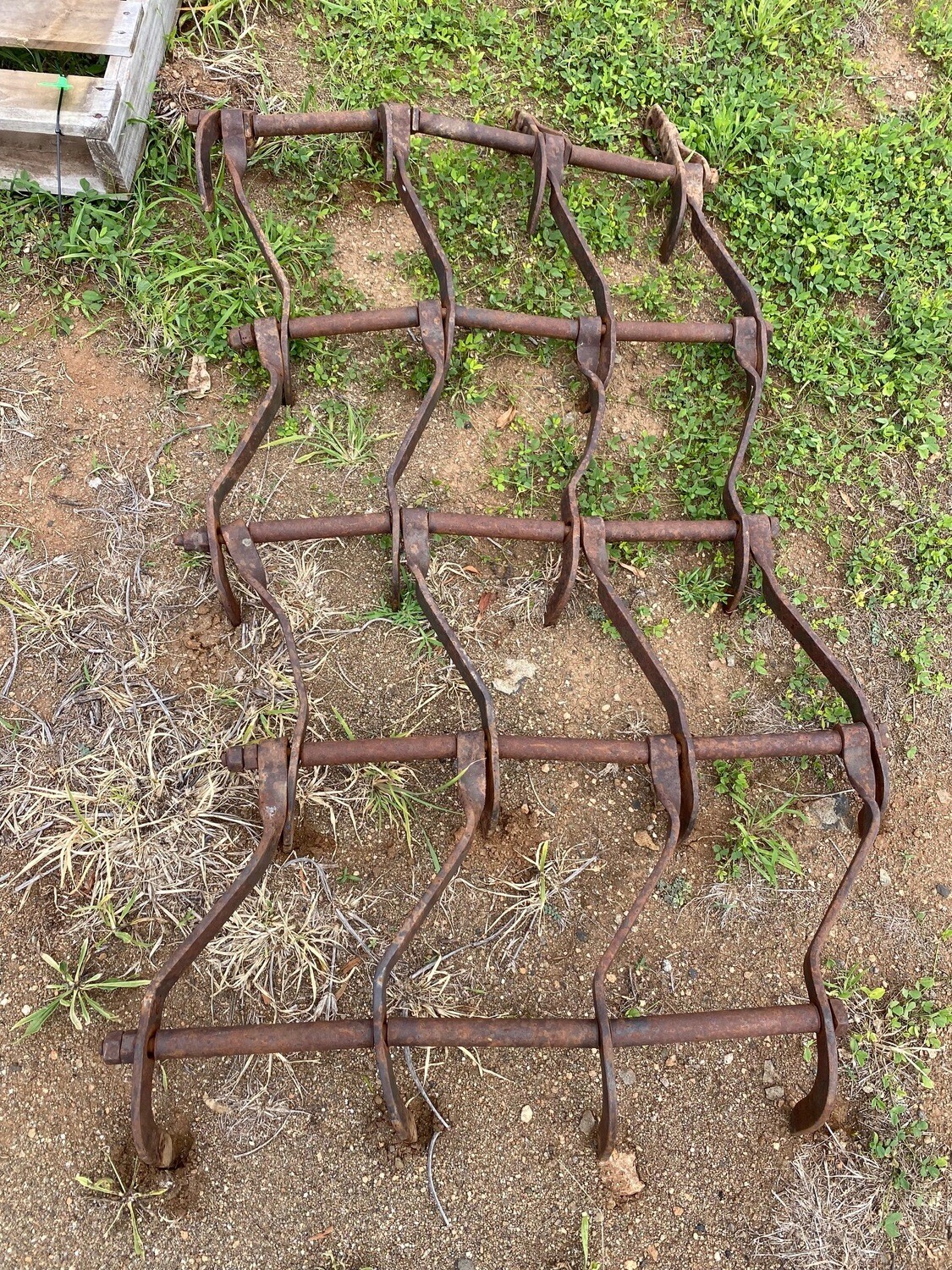 Stump jump harrows (G019)
