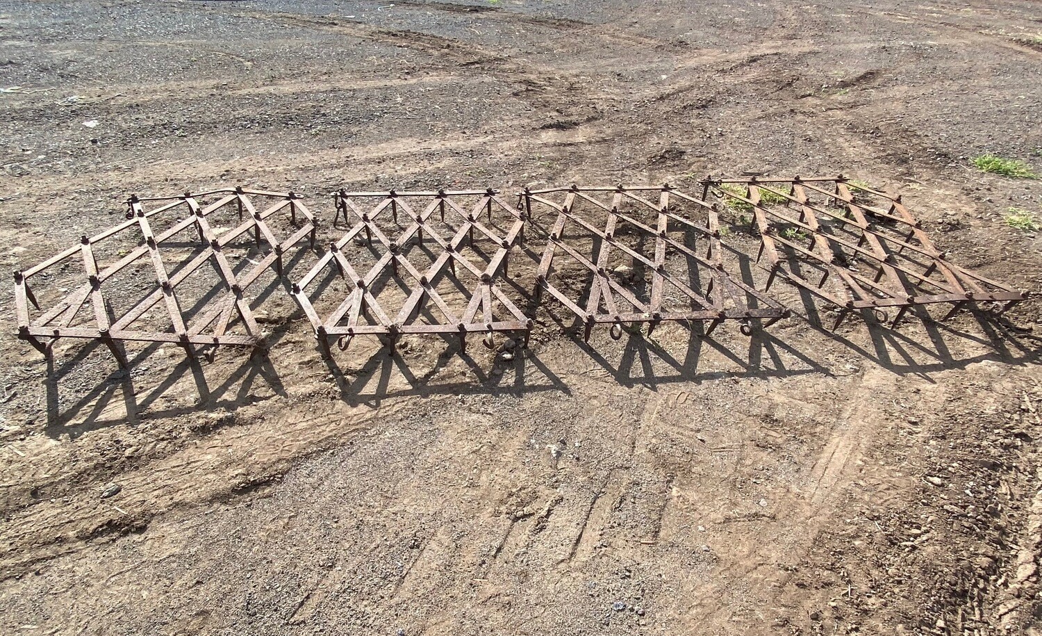 Diamond Harrows (G001)