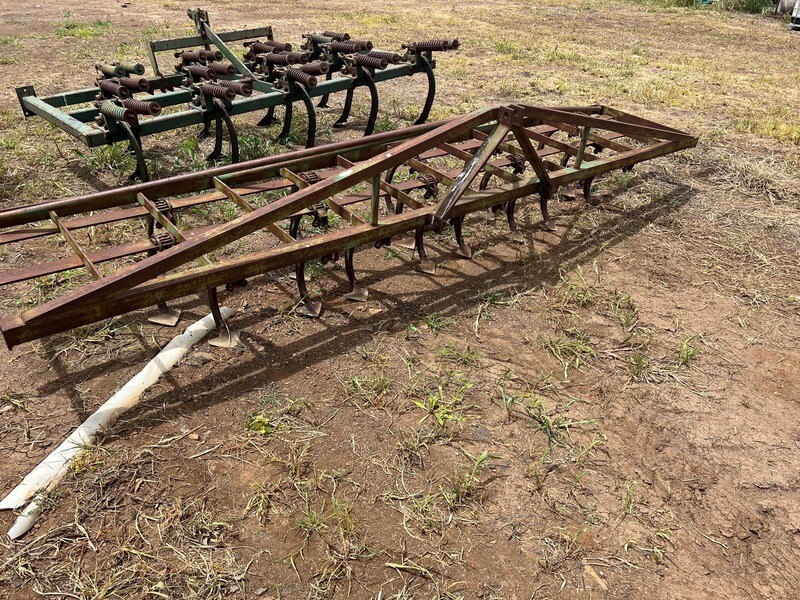 Scarifier/Cultivator