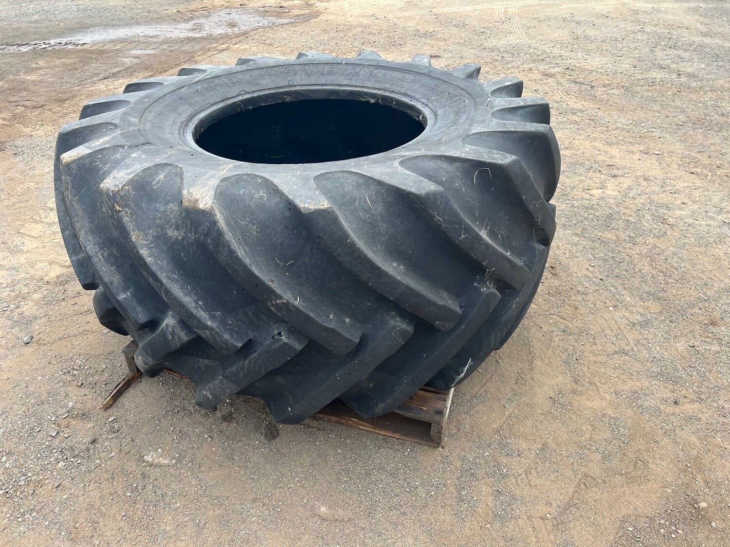 30.5-32 Olympic tractor tyre