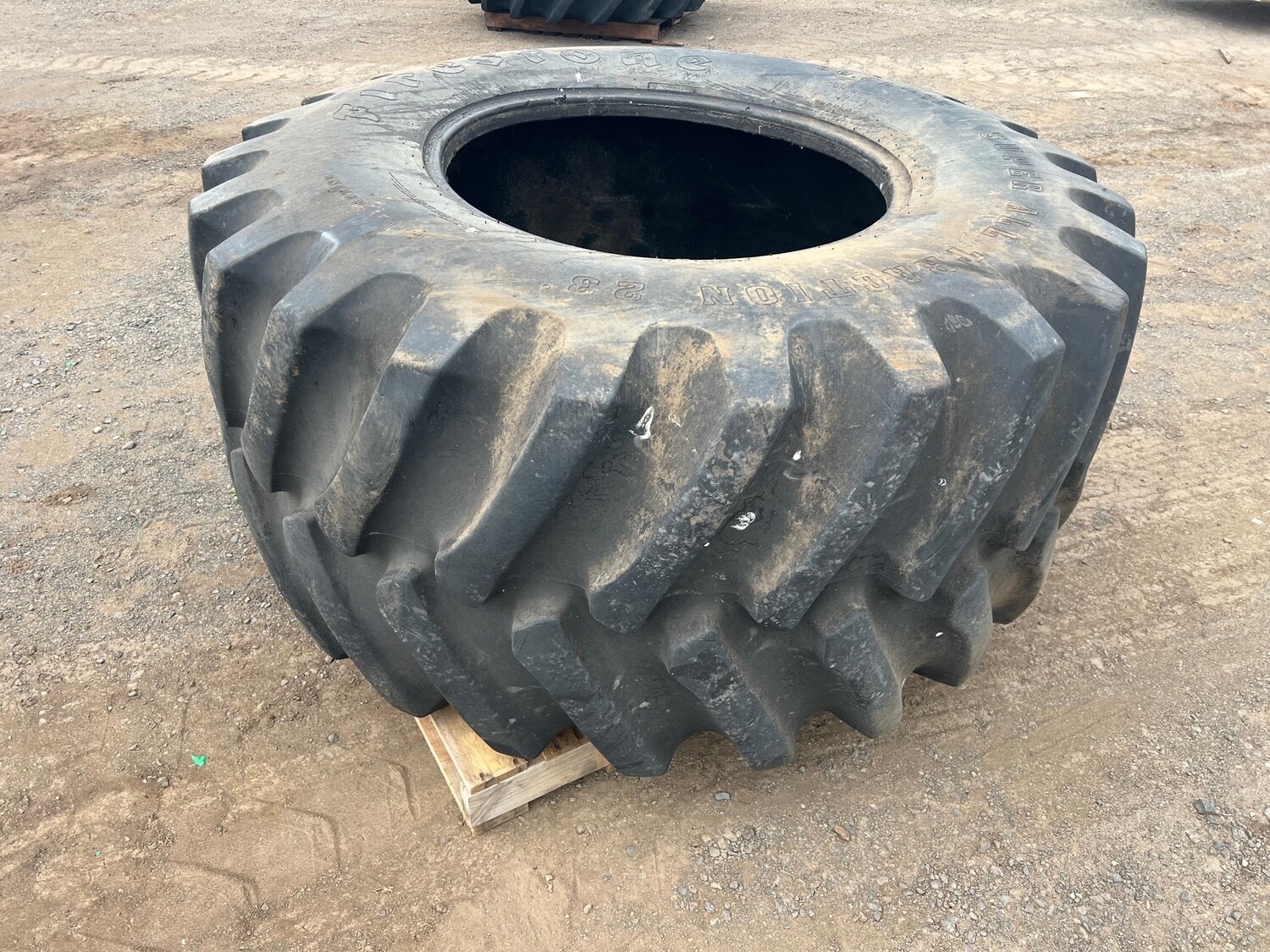 30.5-32 Olympic tractor tyre