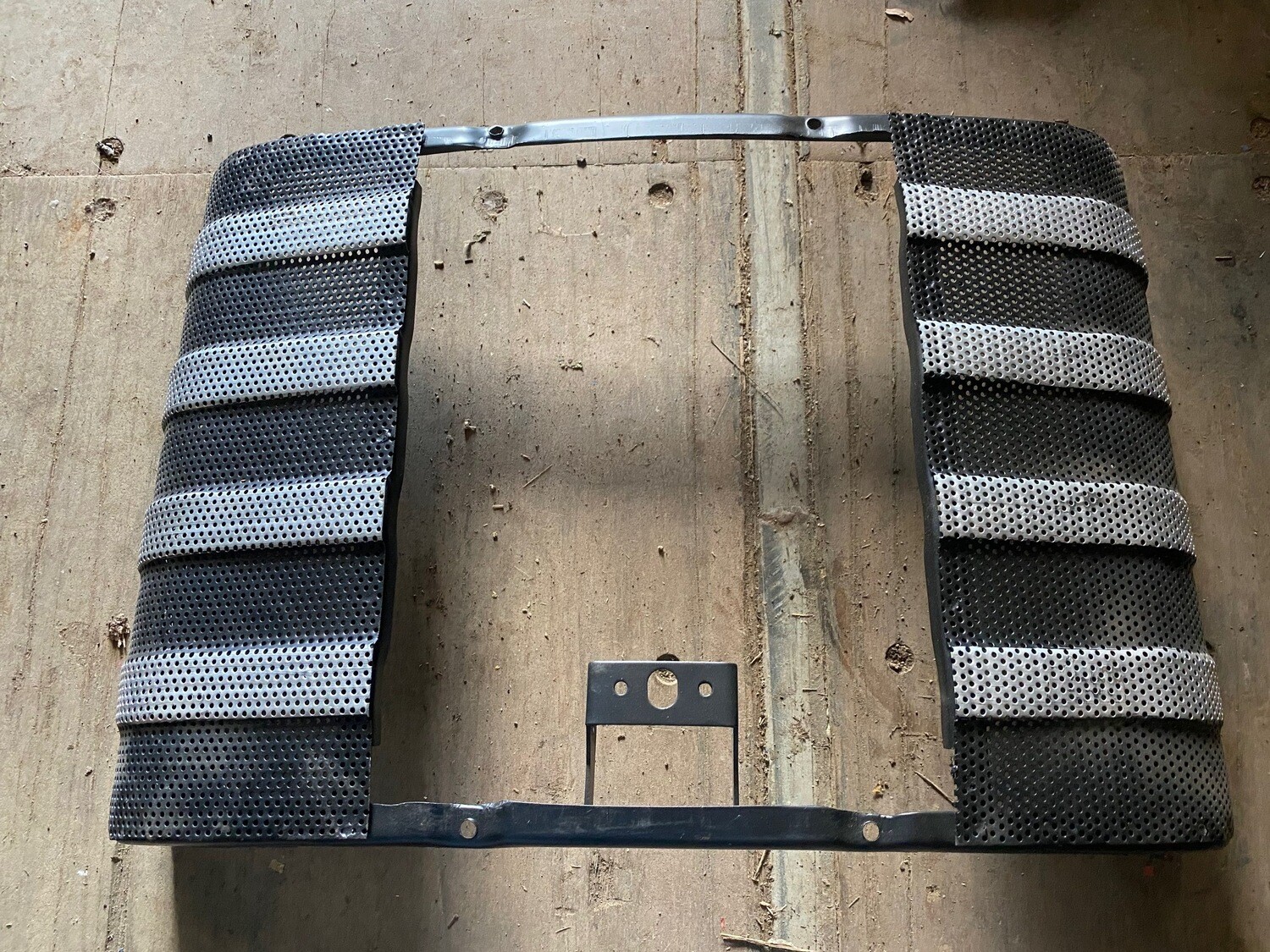 COPPIA FISSAGGI GRIGLIA Anteriore Per Trattori Massey Ferguson 35, 35X E... EUR 17,86 - PicClick IT - Foto 4