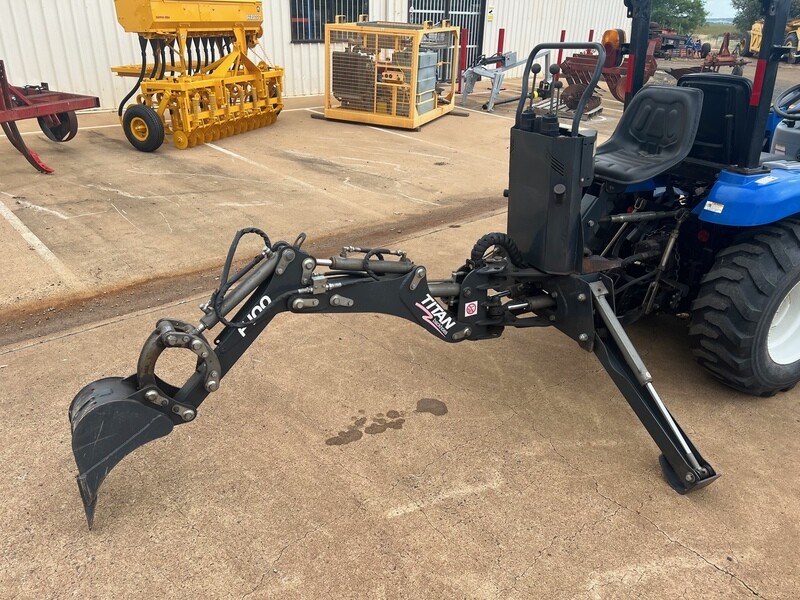 Burder Titan tractor backhoe