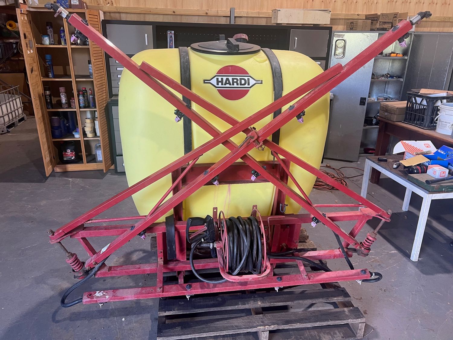 Hardi linkage sprayer