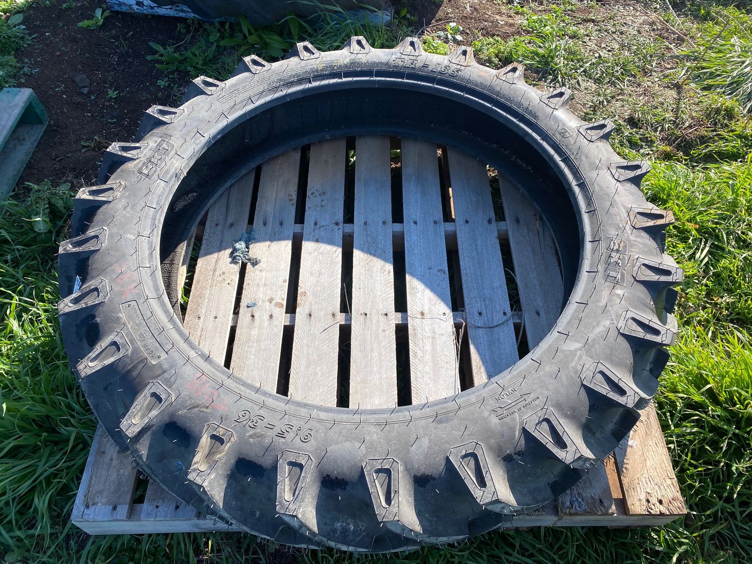 9.5-36 BKT Tractor Tyre (New)