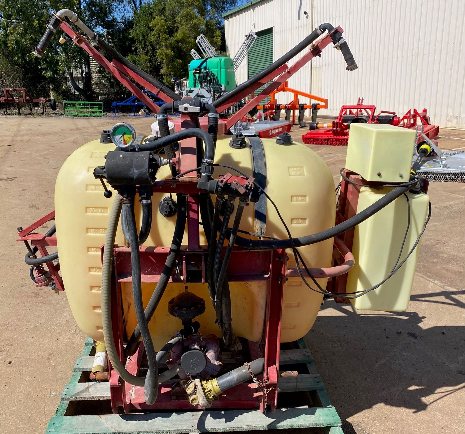 Hardi Linkage Boom Sprayer