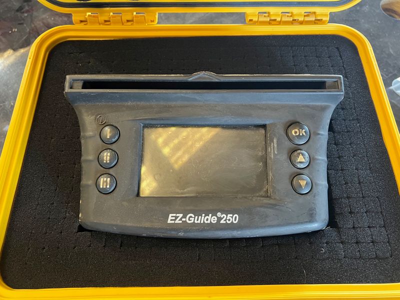 Trimble EZ Guide 250 -  w/ram mount
