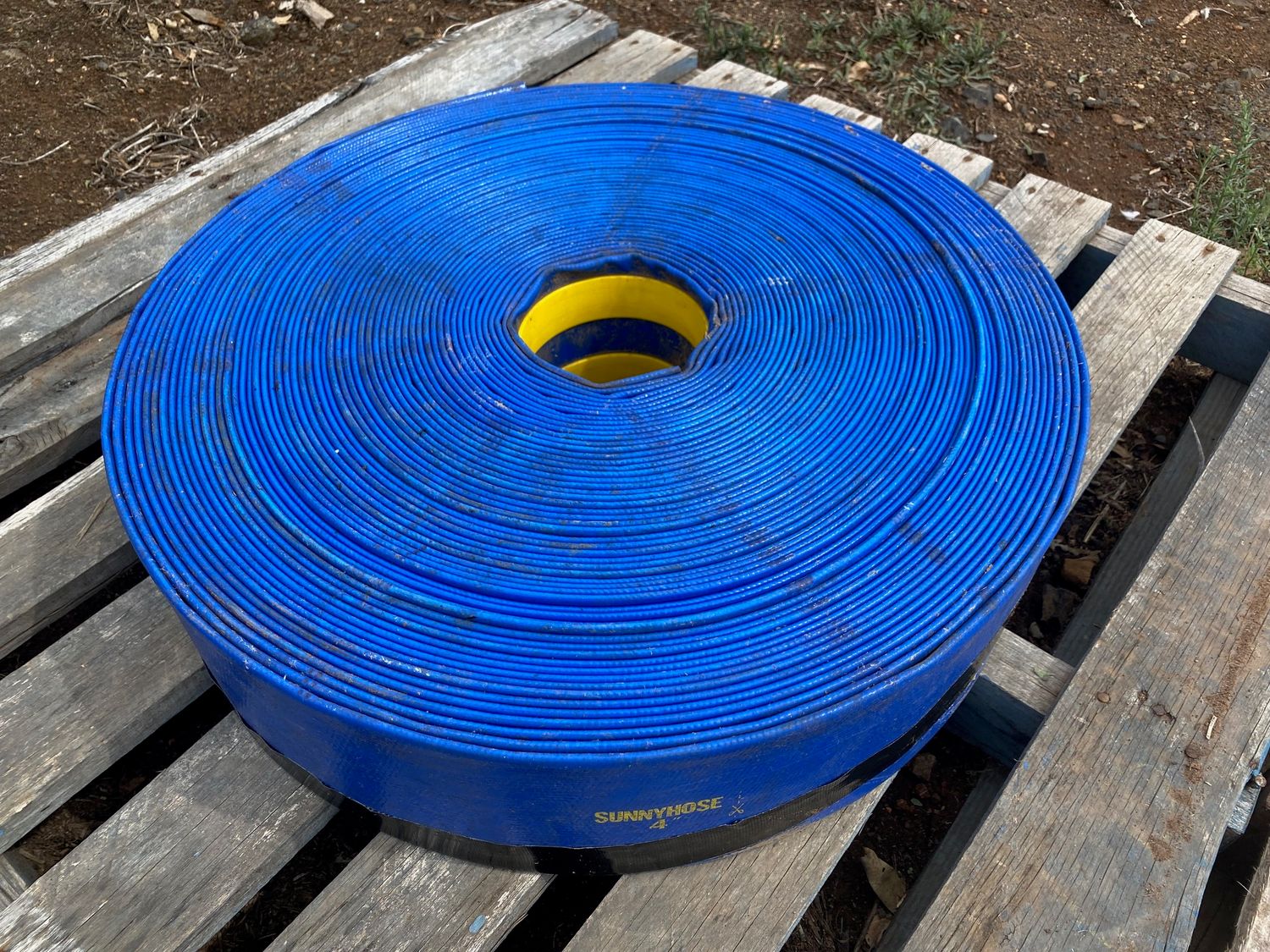 Sunny Blue Layflat Hose 100mm (4&quot;) x 100m (2 Rolls)