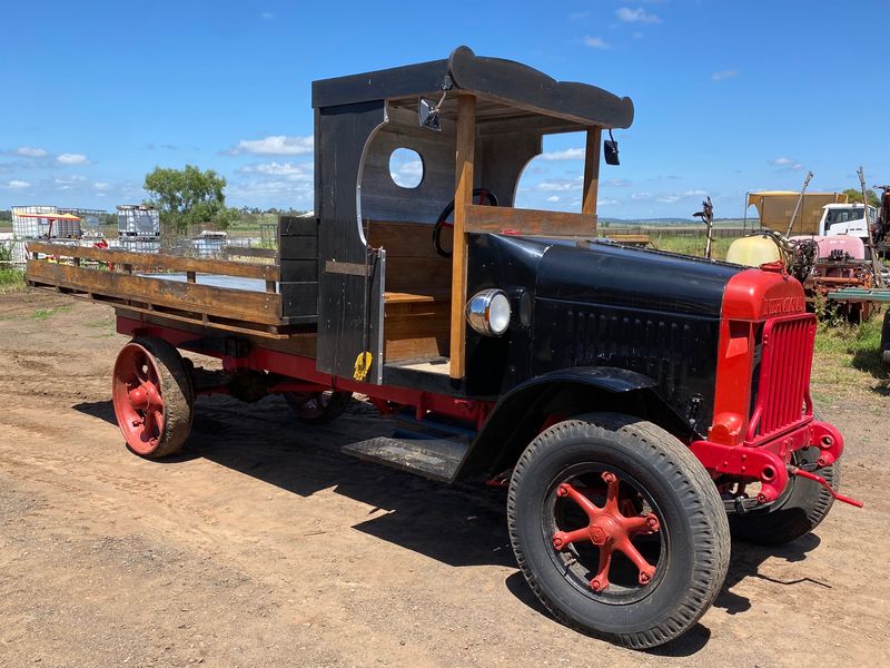 1924 International Model 43 truck