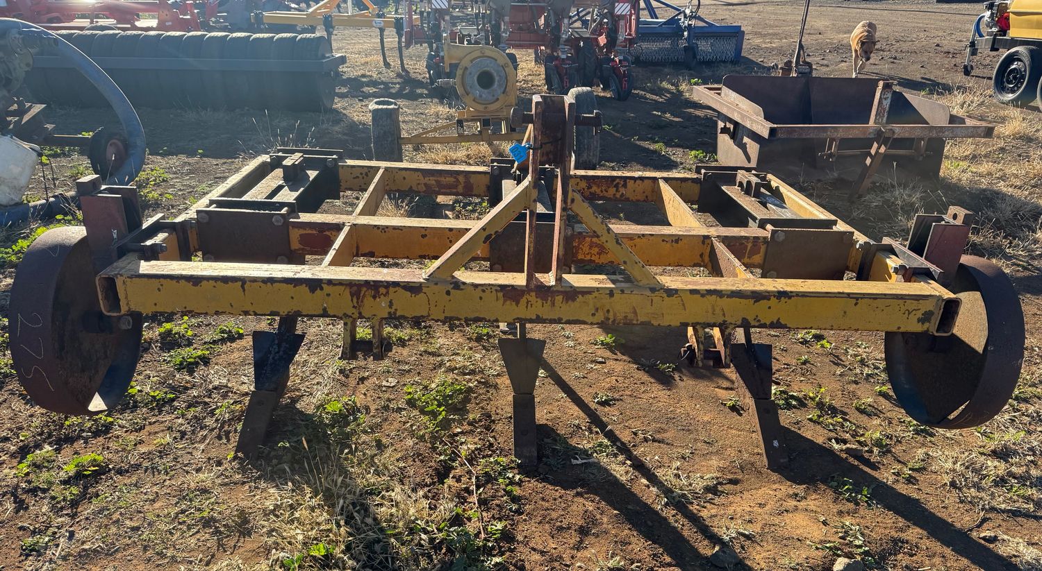 Gaston Heavy Duty 3 tyne ripper