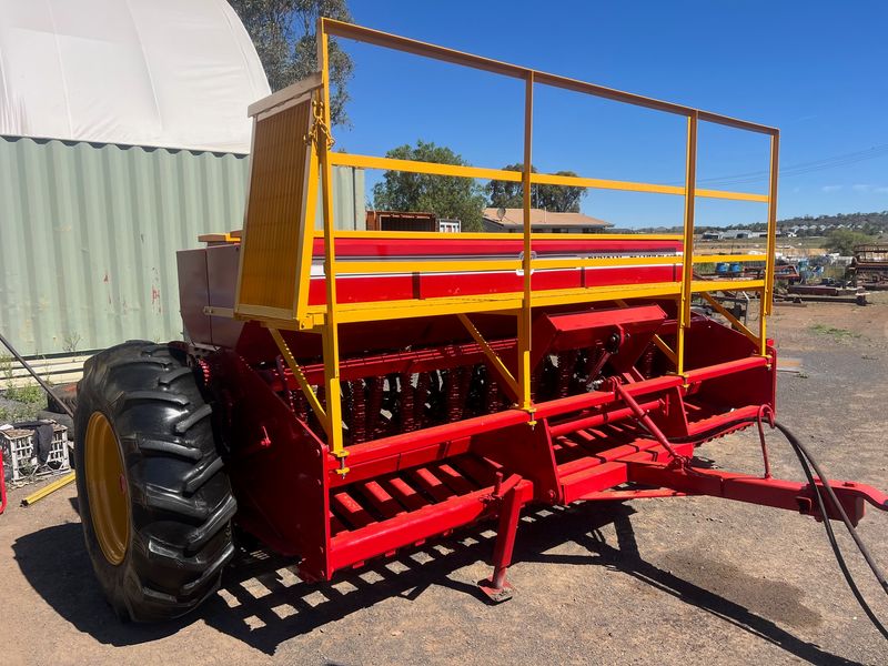 Duncan 734 Triple Disc Seeder