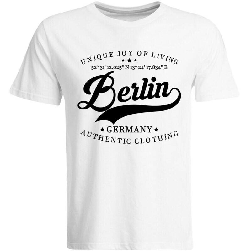 Berlin T-Shirt mit GPS Koordinaten (Herren, Rundhals- oder V-Ausschnitt)
