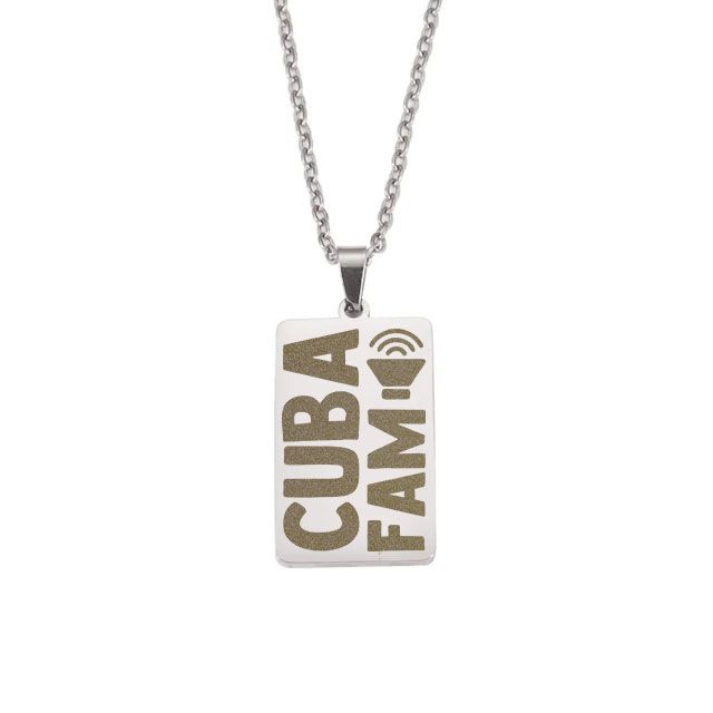 C.U.B.A. FAM Halskette mit lasergraviertem Pendent aus Edelstahl (Rechteckform / Anhänger hochpoliert)