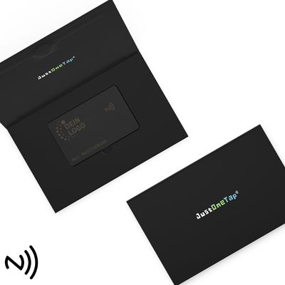 NFC-Visitenkarte mit Logo- und Namensgravur (gebürsteter Edelstahl in Pure Black)
