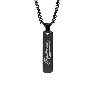 Halskette mit lasergraviertem "Weck, Worscht & Woi - Rhoihesse!" aus Edelstahl (Barrenform)