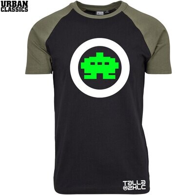 Space Invader Talla 2XLC Contrast T-Shirt by Urban Classics (Men)