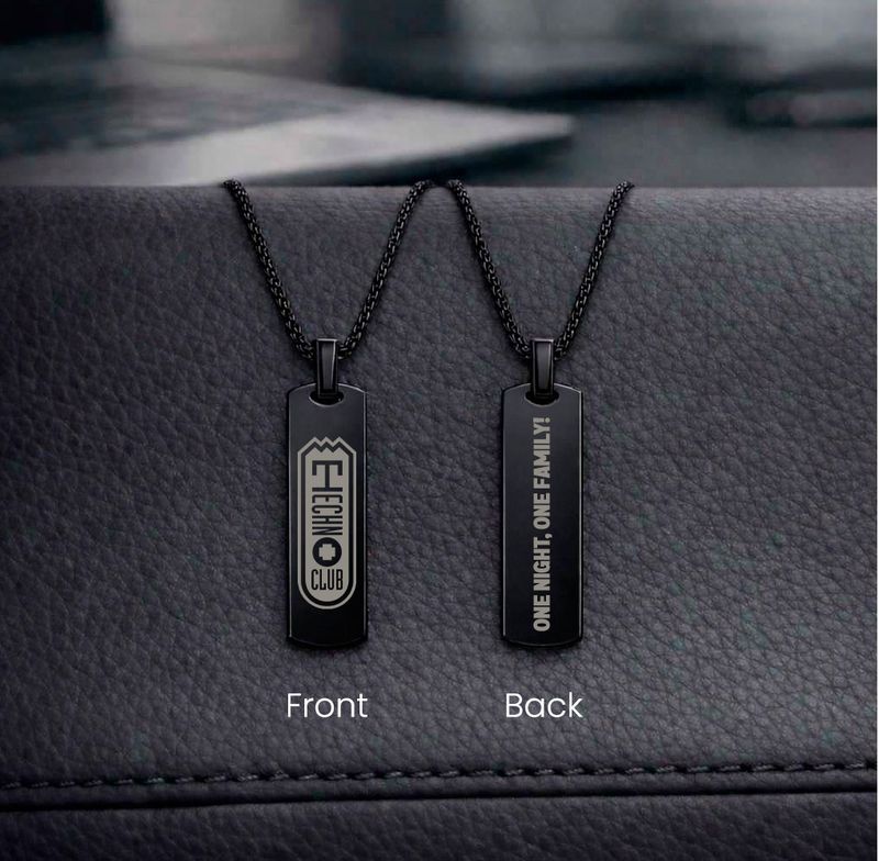 Technoclub Halskette, doppelseitig graviert, lange Rechteckform aus Edelstahl, hochpoliert