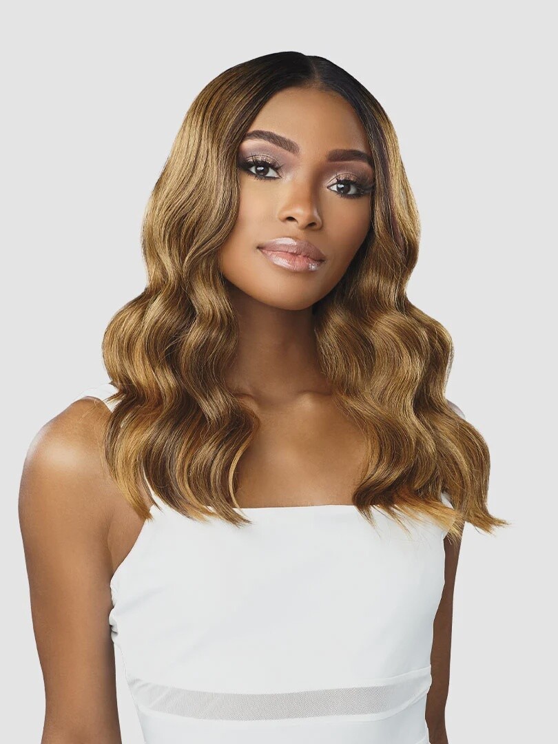 BUTTA LACE WIG - BEACH WAVE 20&quot;