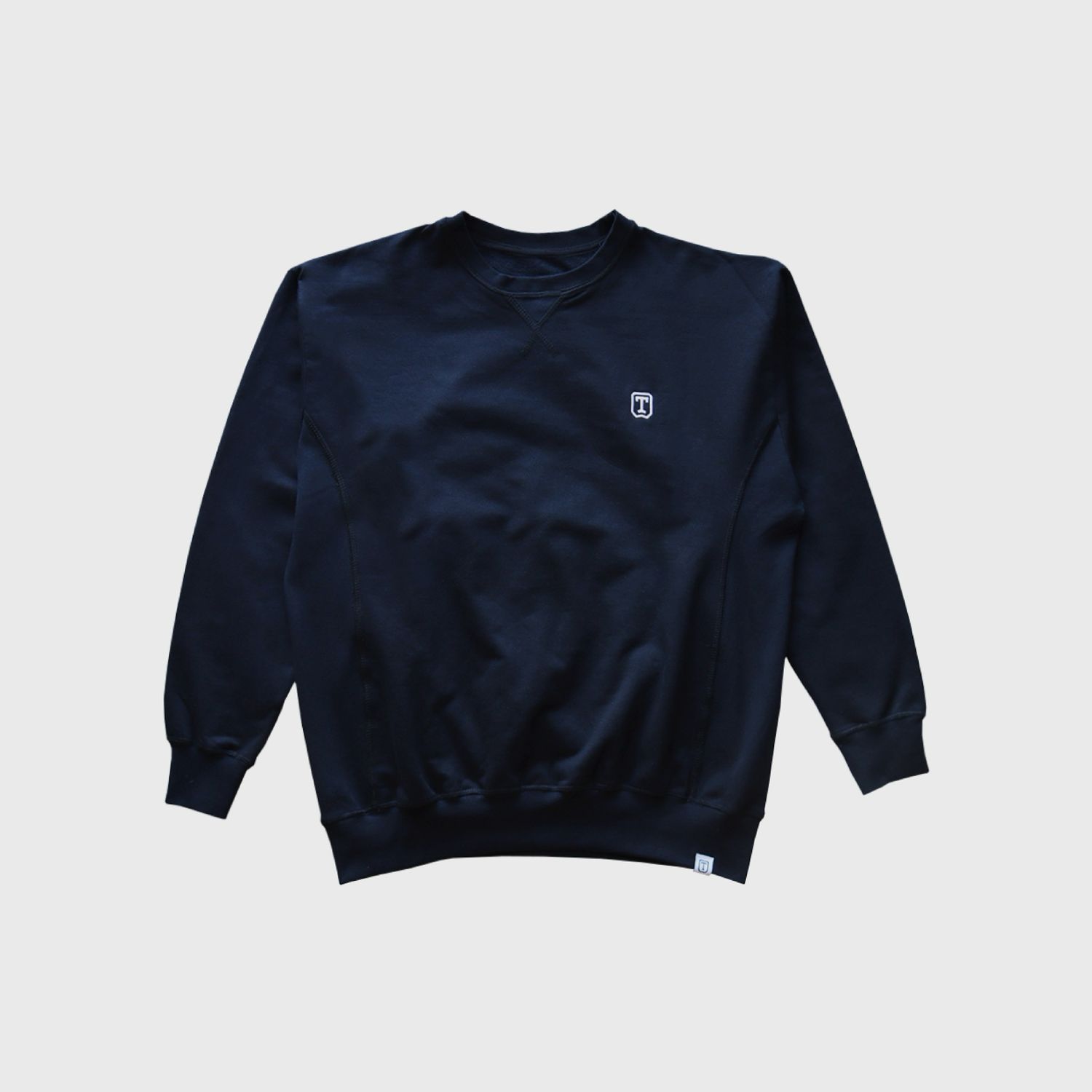 BLACK BASIC SWEATER