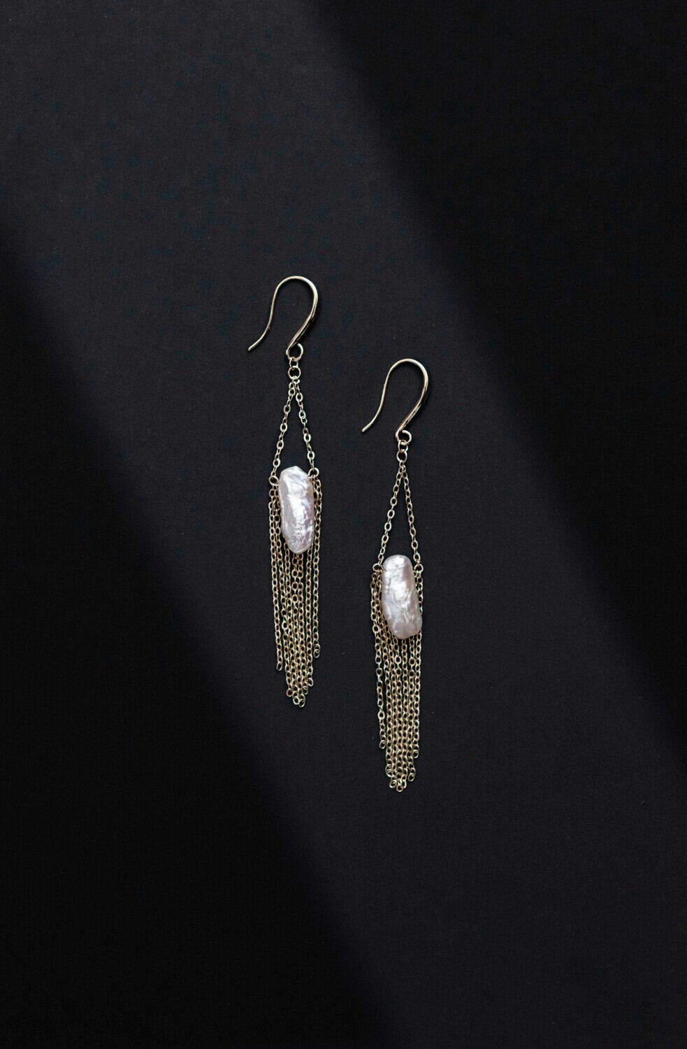 ​Single Keshi Drop Earrings