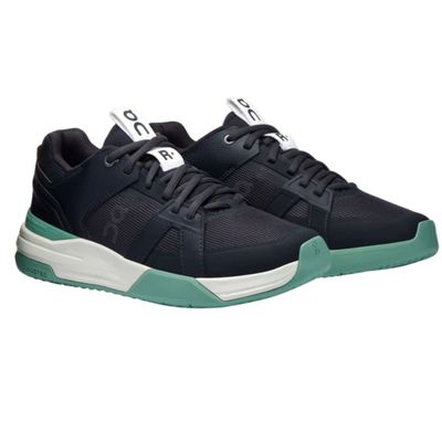On THE ROGER Pro - Black