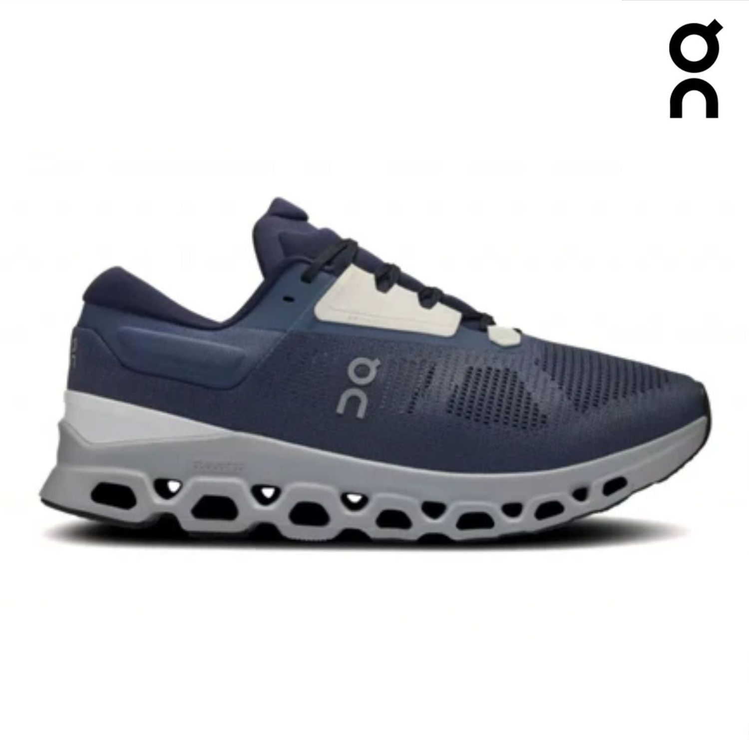 On Cloudstratus 3 -Navy/white