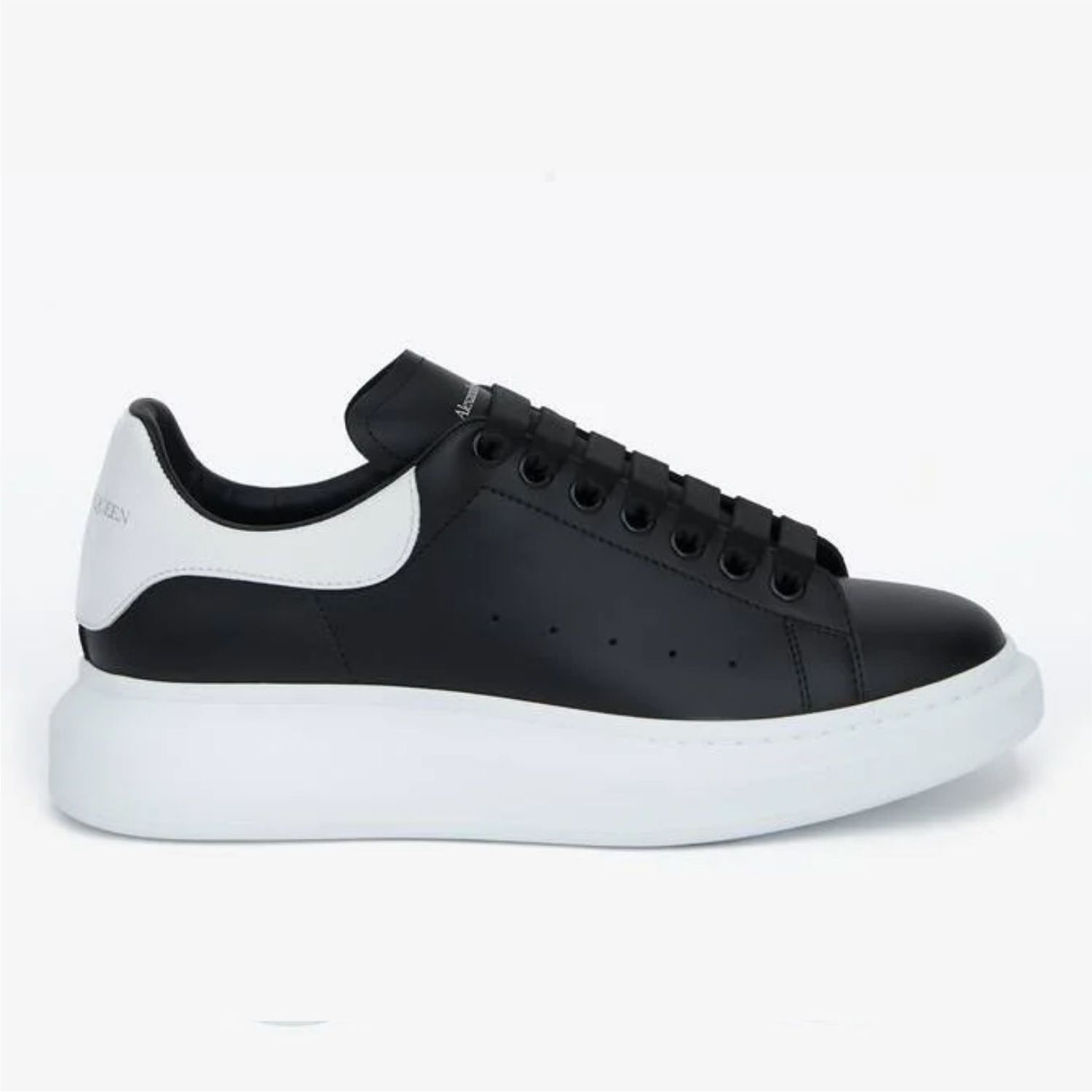 Alexander McQueen -Black /white