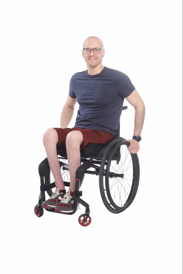 Sitting shorts with side zips - red cotton