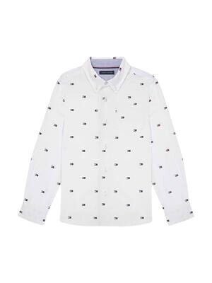 Shirt with magnetic buttons