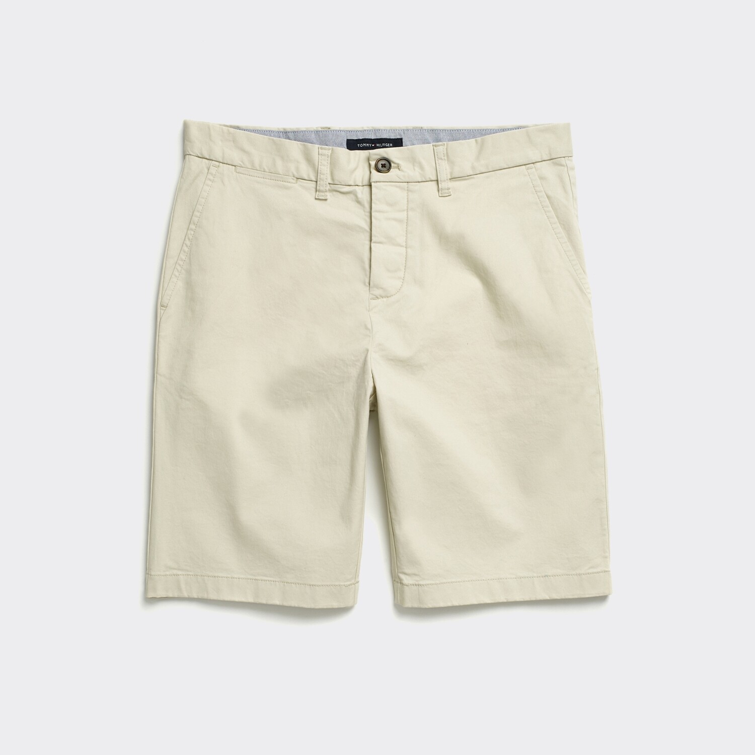 Shorts with magnetic closure - sand