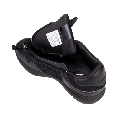 Trendy trainer with zip to front - black
