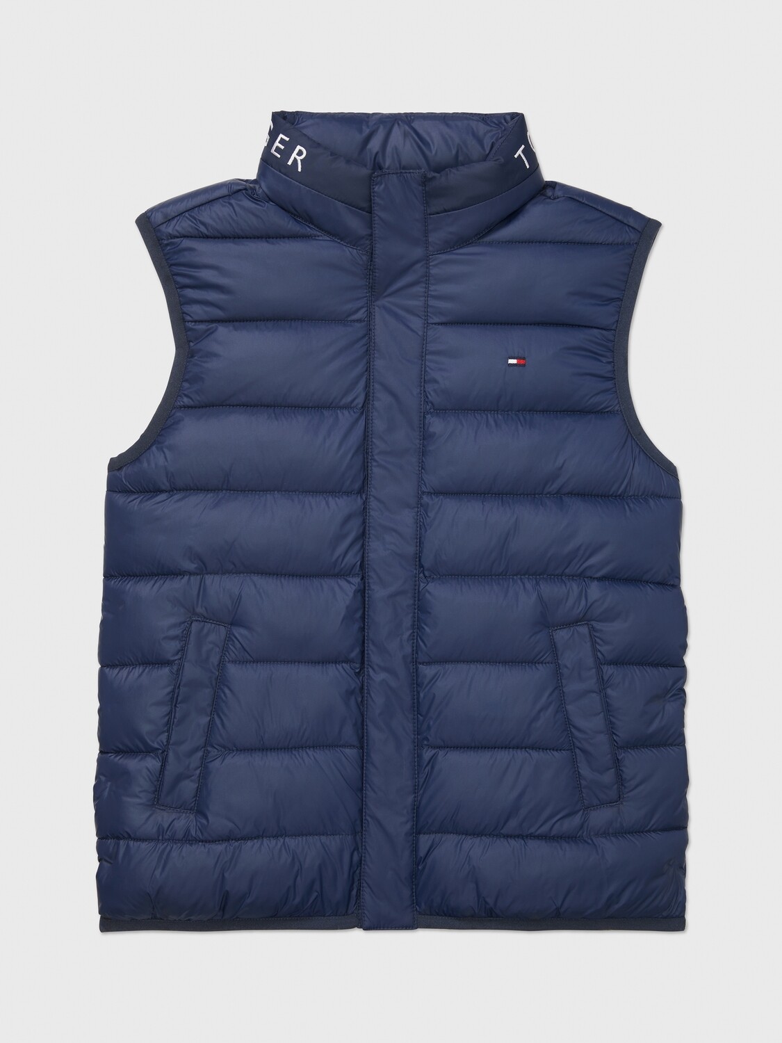Bodywarmer with magnetic buttons