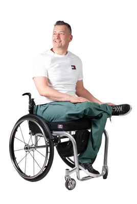 Sitting trousers with side zips - green cotton