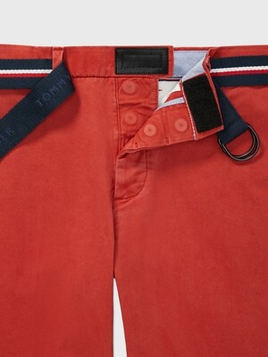 Shorts with magnetic closure - red
