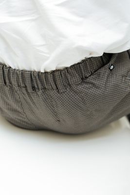 Elastic sit-stand trousers - grey checked