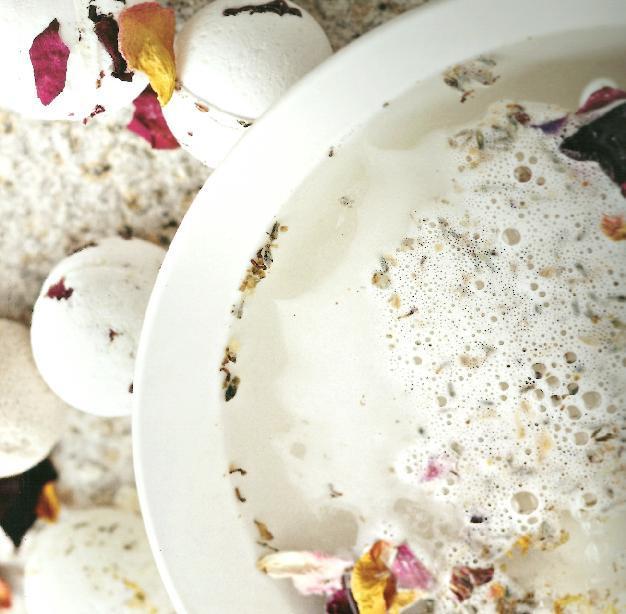 Soap and Bath fizz ball kit