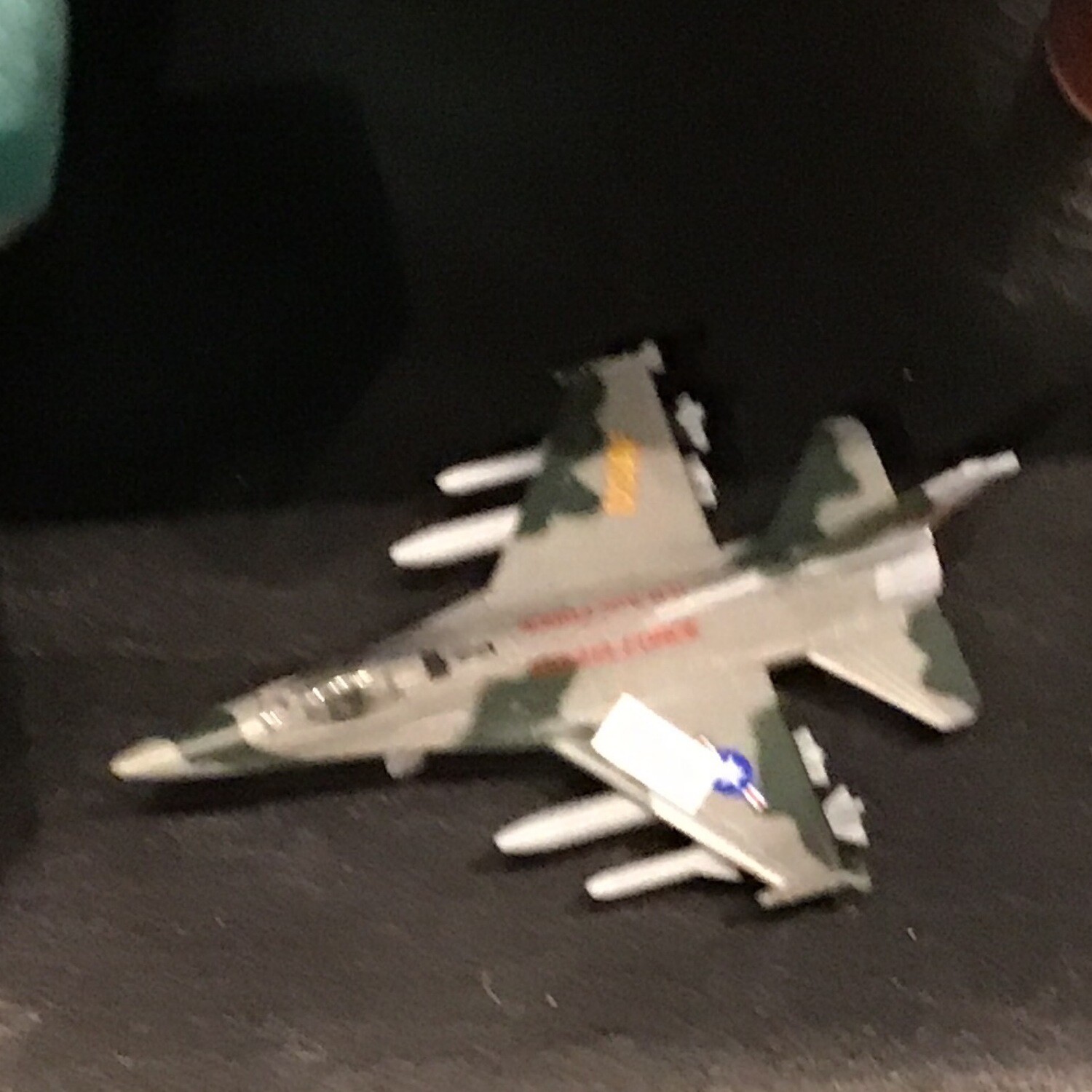 Die Cast F-16 Pull Back