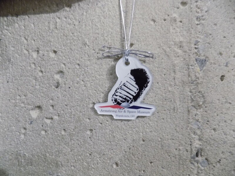 Bootprint Ornament