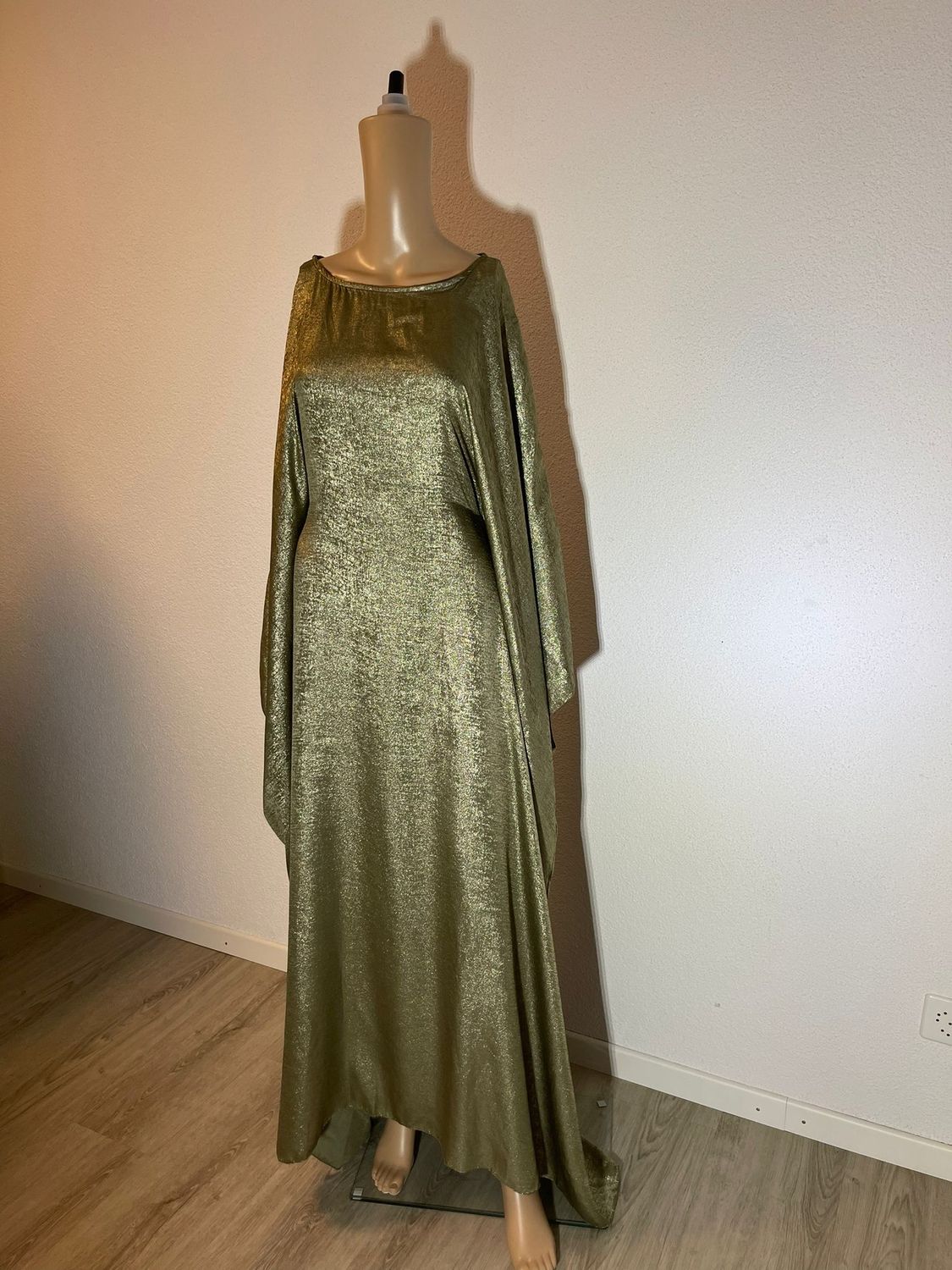 Metallic Abaya
