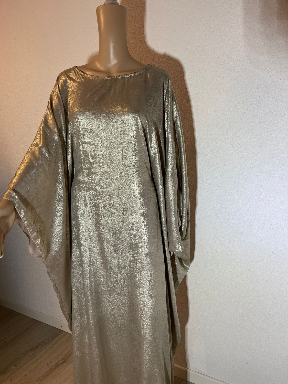 Metallic Abaya